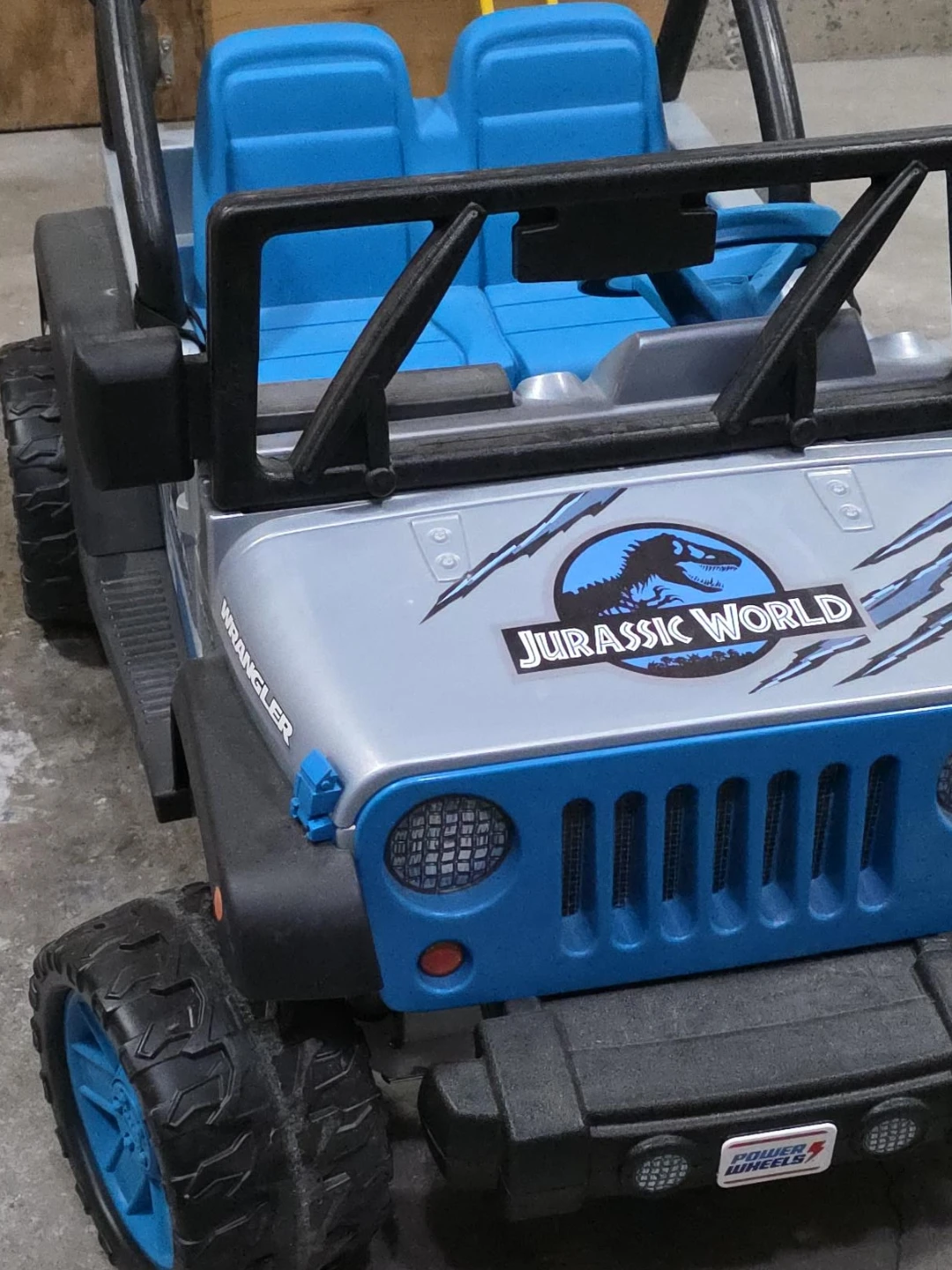 Power Wheels Jurassic World Jeep Ride-On Toy