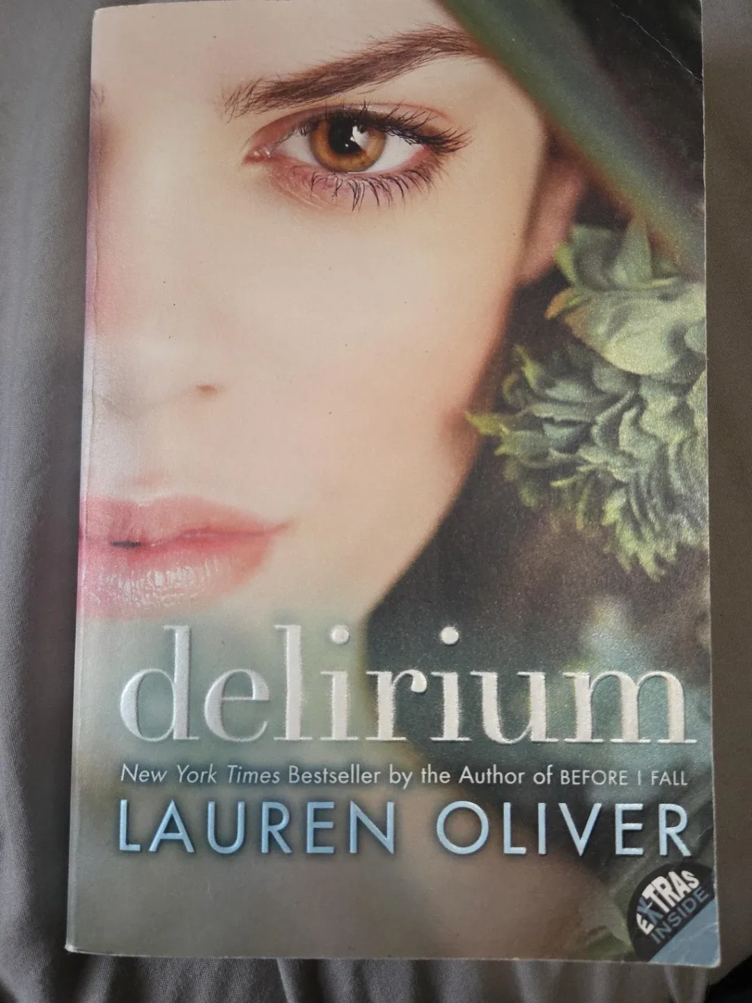 Delirium by Lauren Oliver - New York Times Bestseller