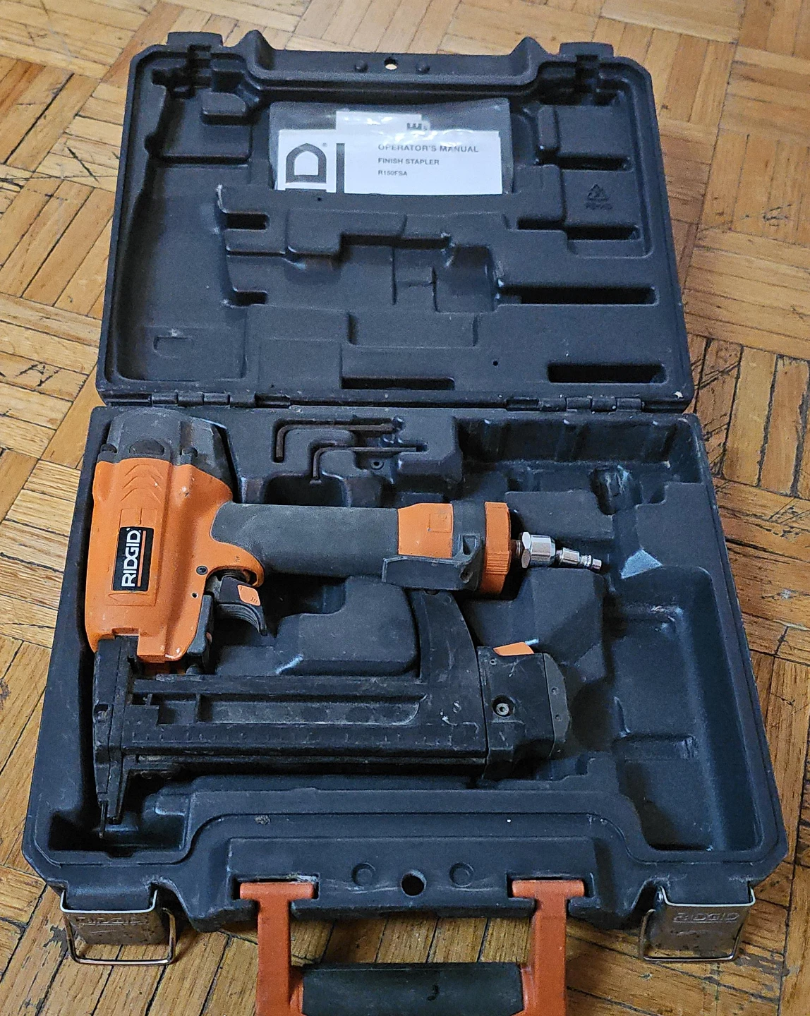 RIDGID R150FSA Finish Stapler with Case