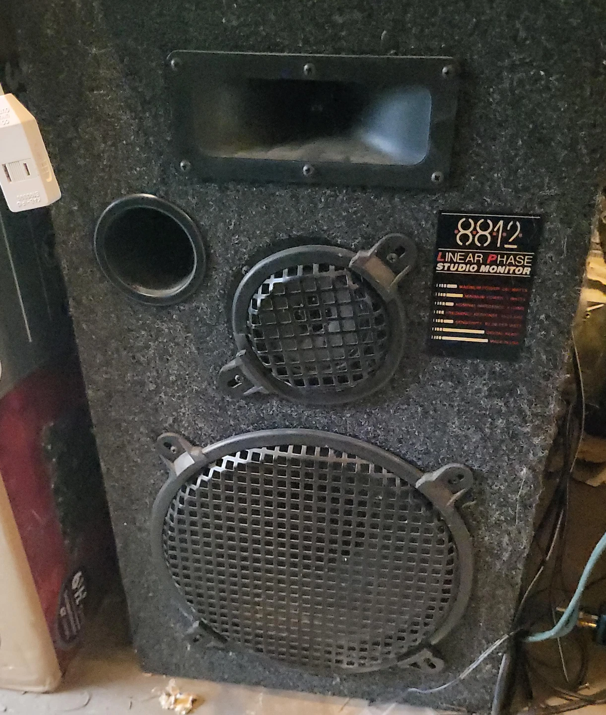 8812 Linear Phase Studio Monitor Speaker
