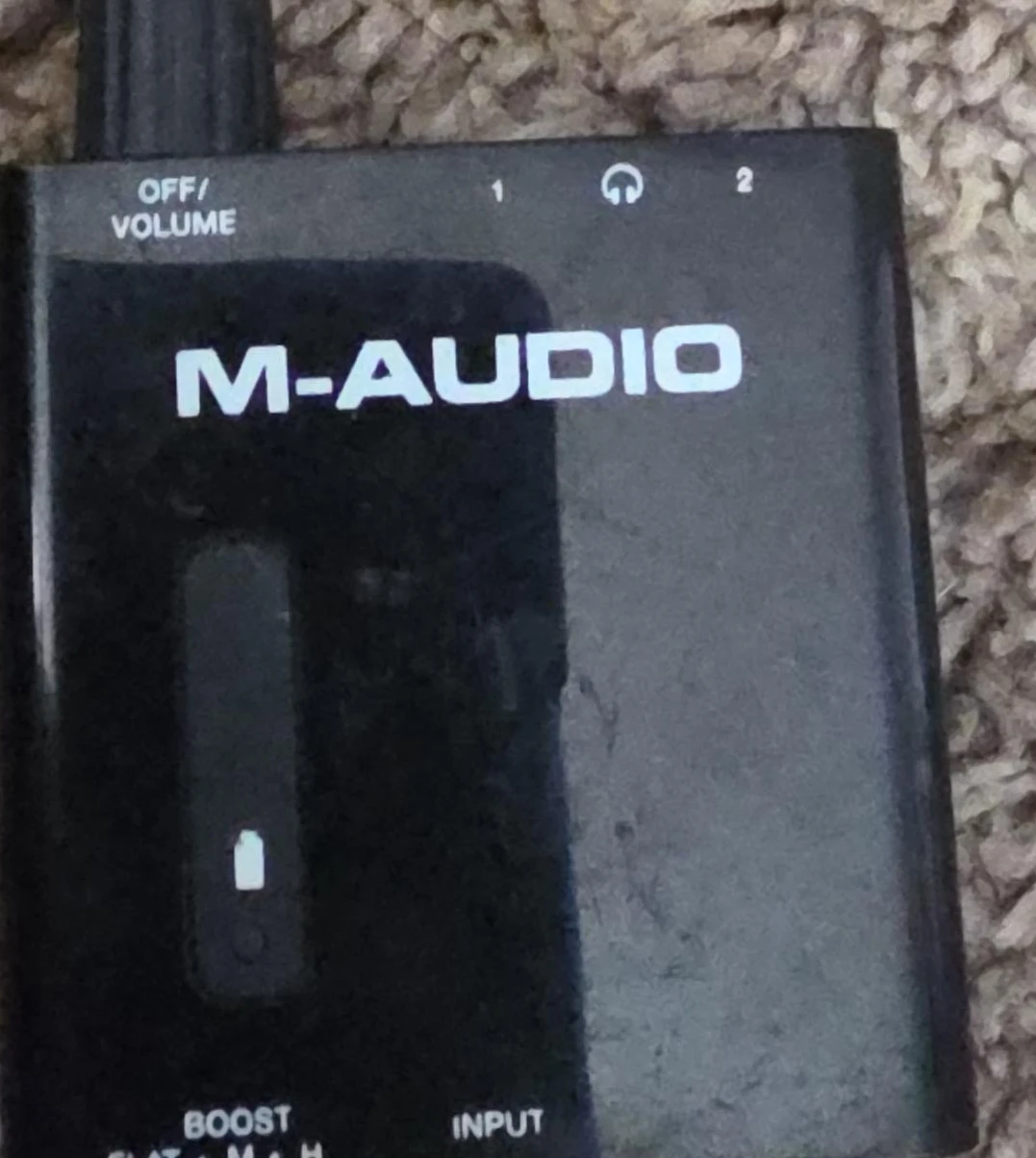 M-Audio Bass Traveler Guitar Headphone Amp