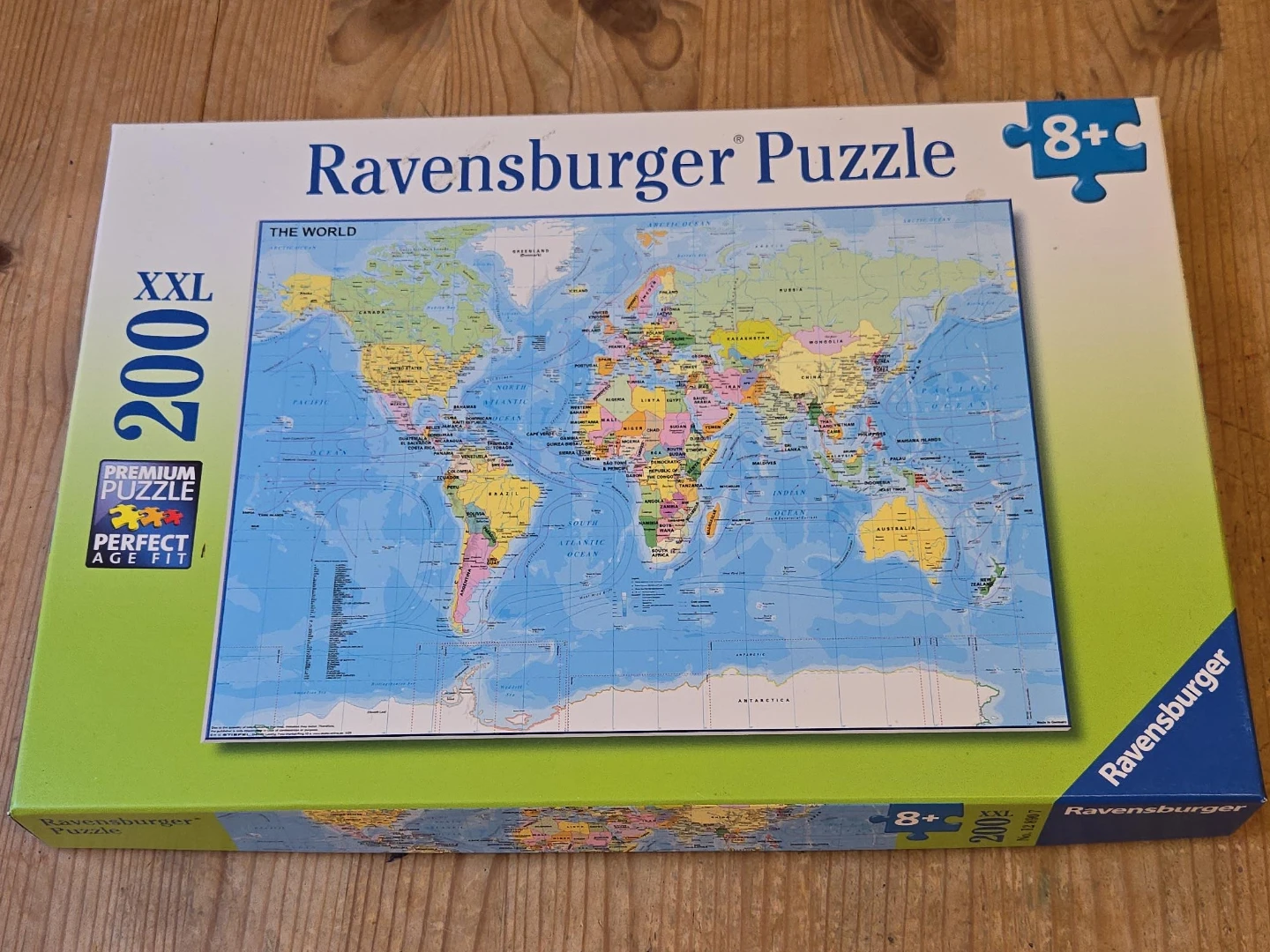 Ravensburger 200 Piece XXL World Map Puzzle