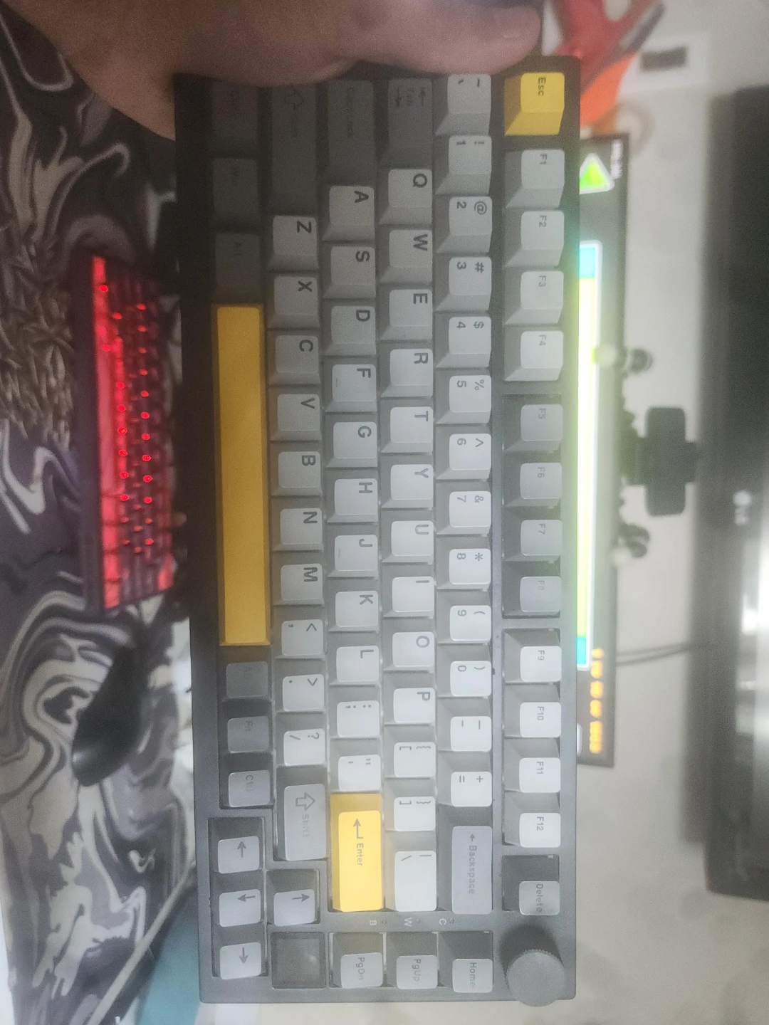 Mechanical creamy keyboard
