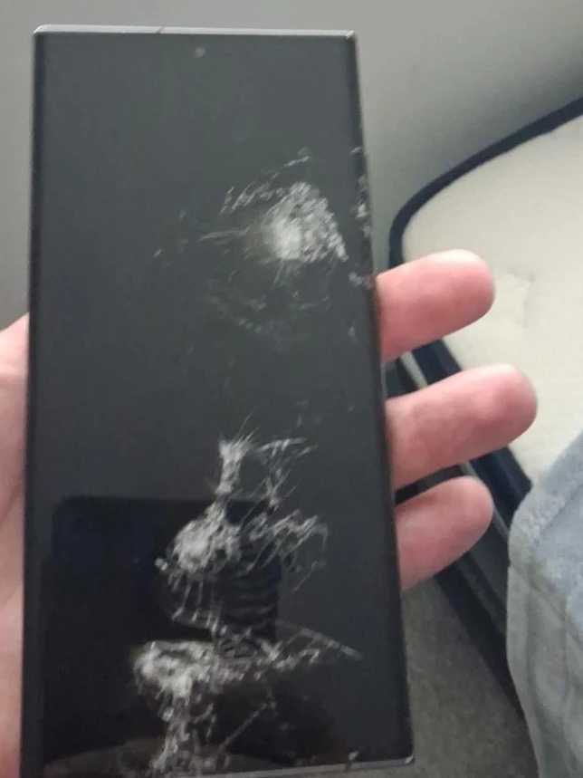 Samsung Galaxy S22 Ultra Cell Phone