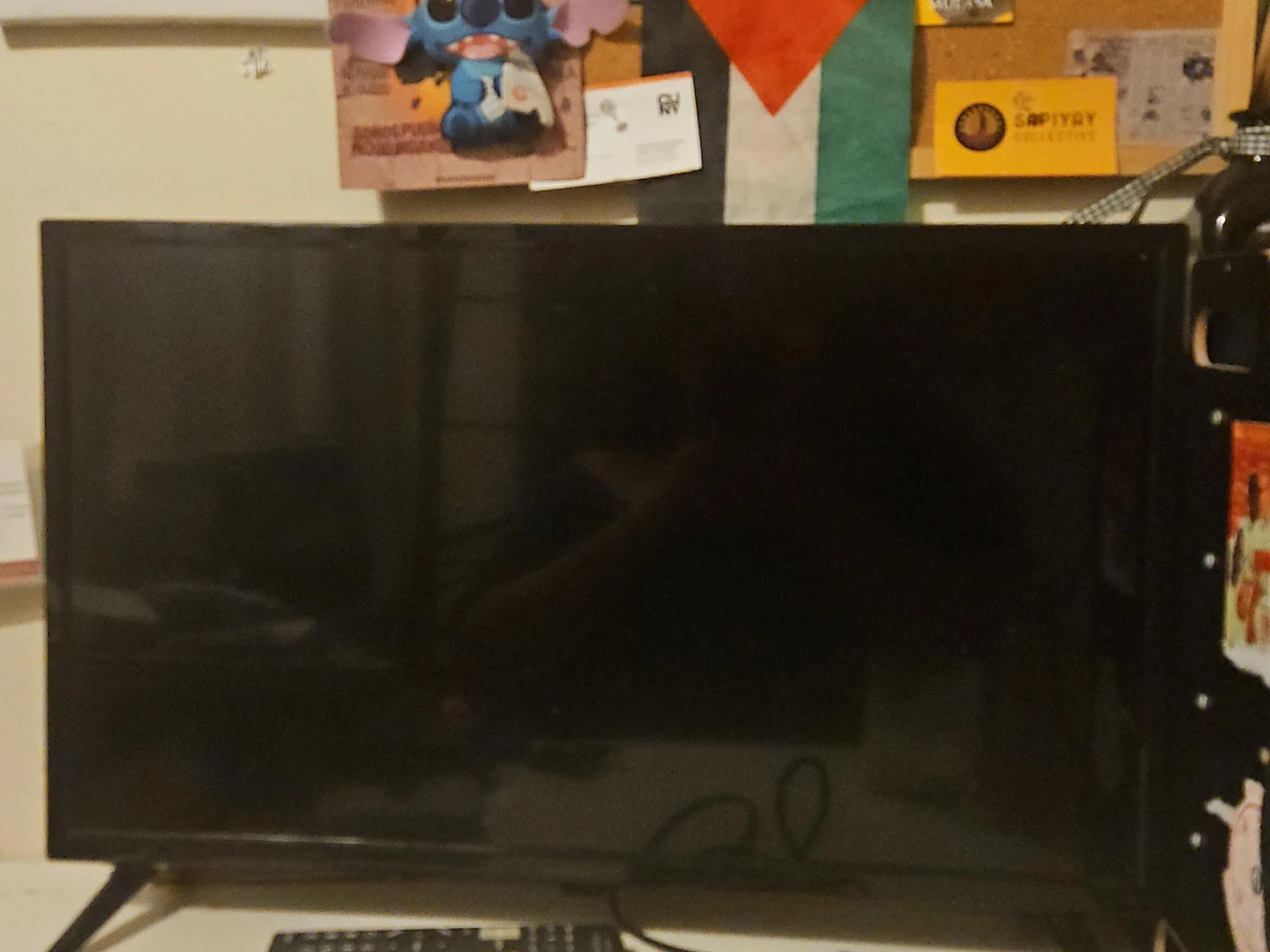 Black Flat Screen TV Insignia