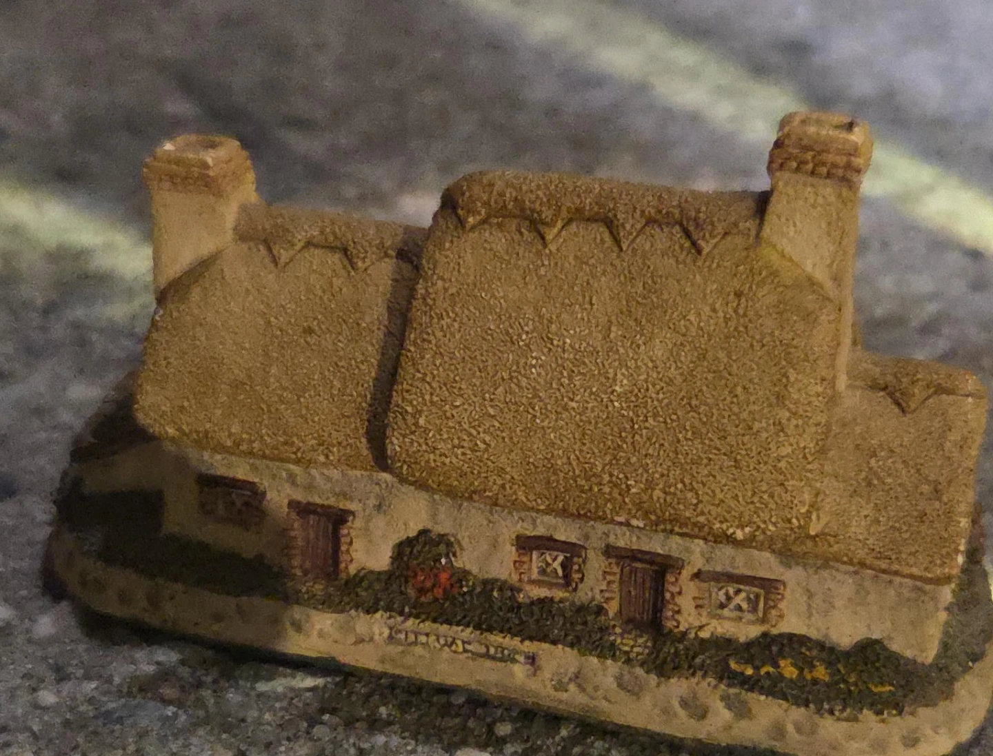 Miniature Cottage Figurine