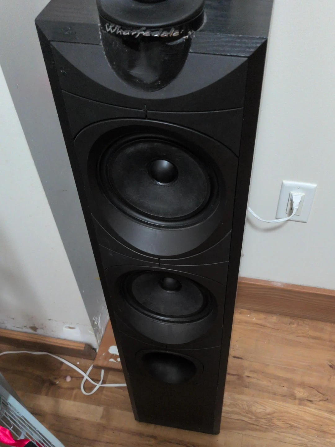 Wharfedale Floorstanding Speaker