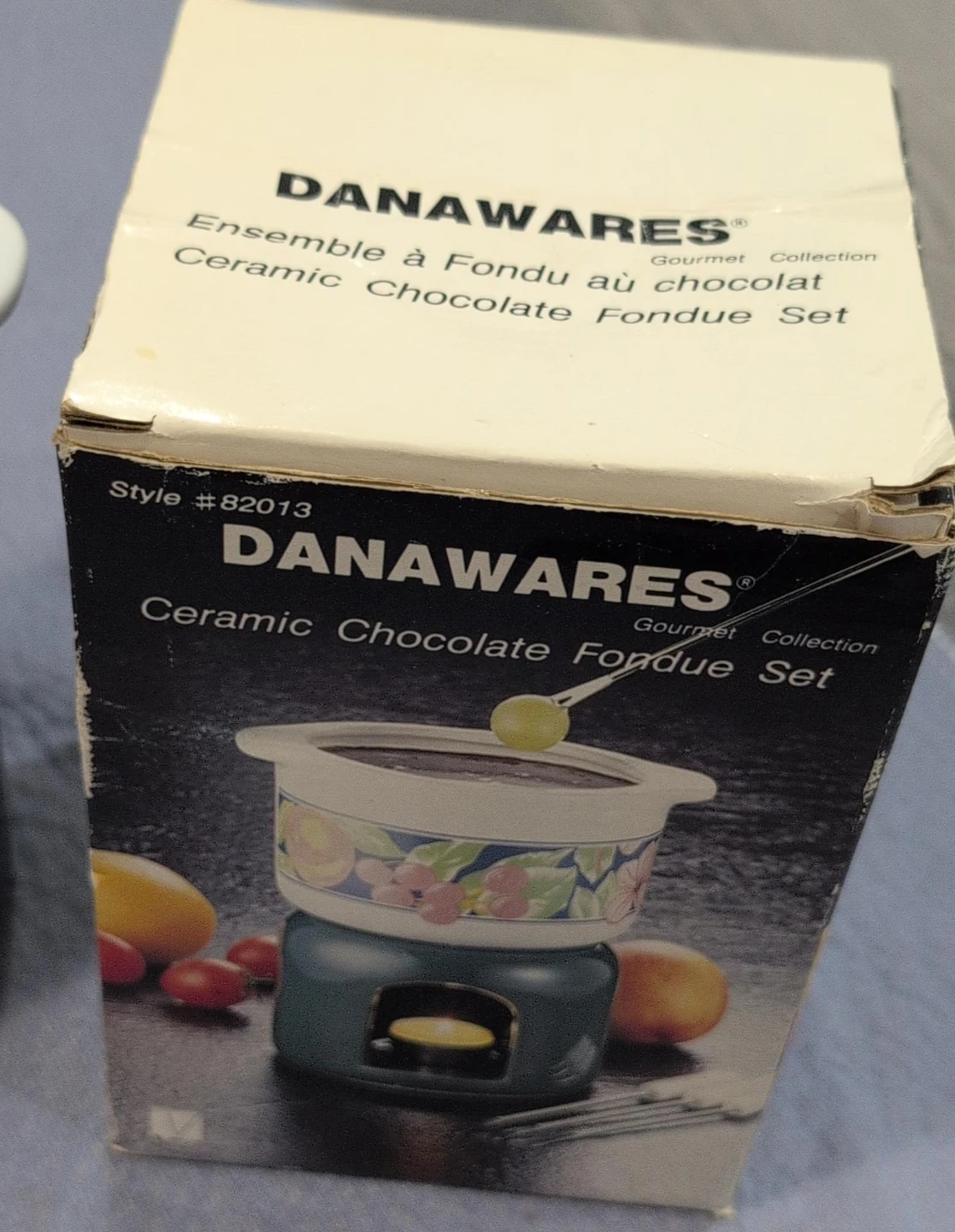 Danawares Ceramic Chocolate Fondue Set