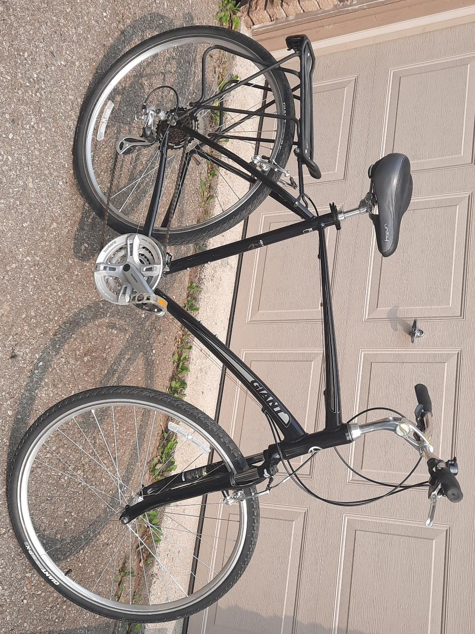 Giant Cypress Hybrid Bike - Size XL (With Rack) - photo 2