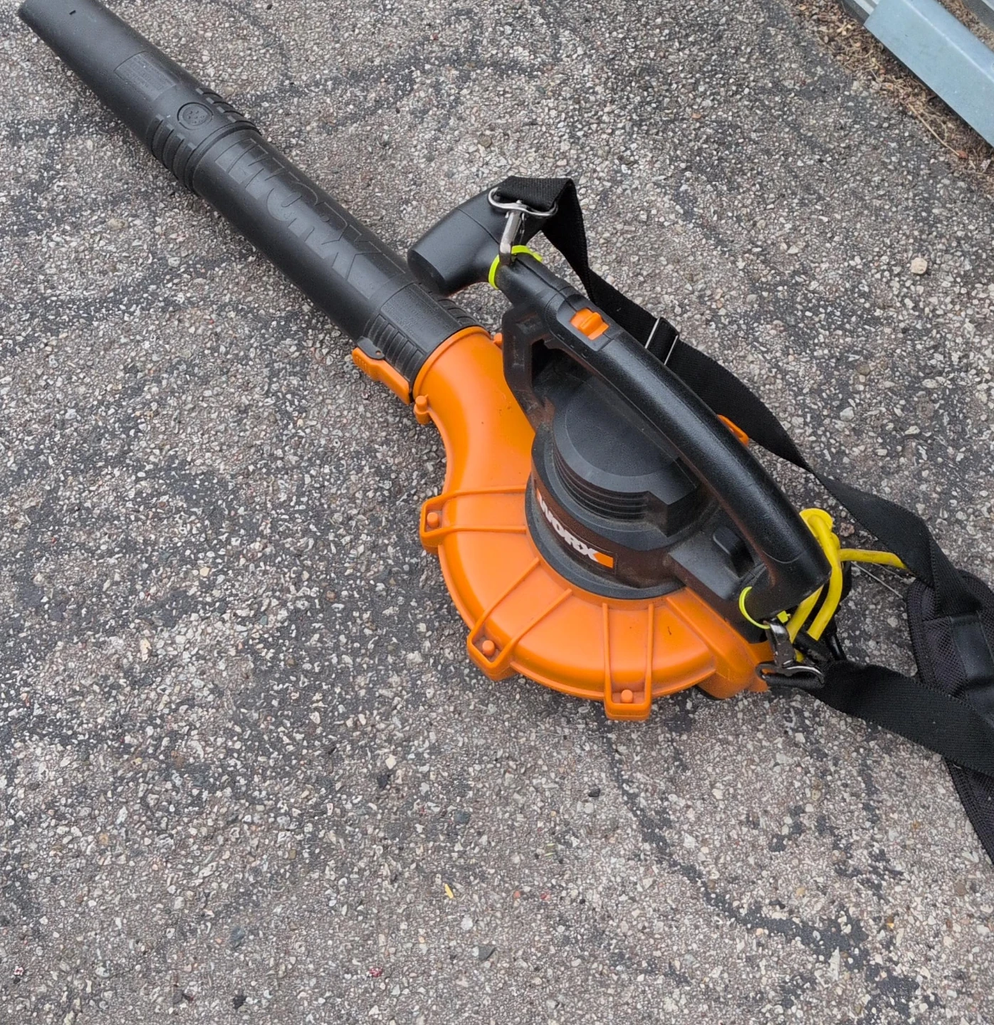 WORX Electric Leaf Blower