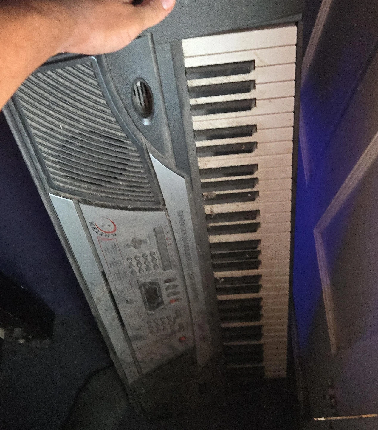 RHYTHM Electronic Keyboard