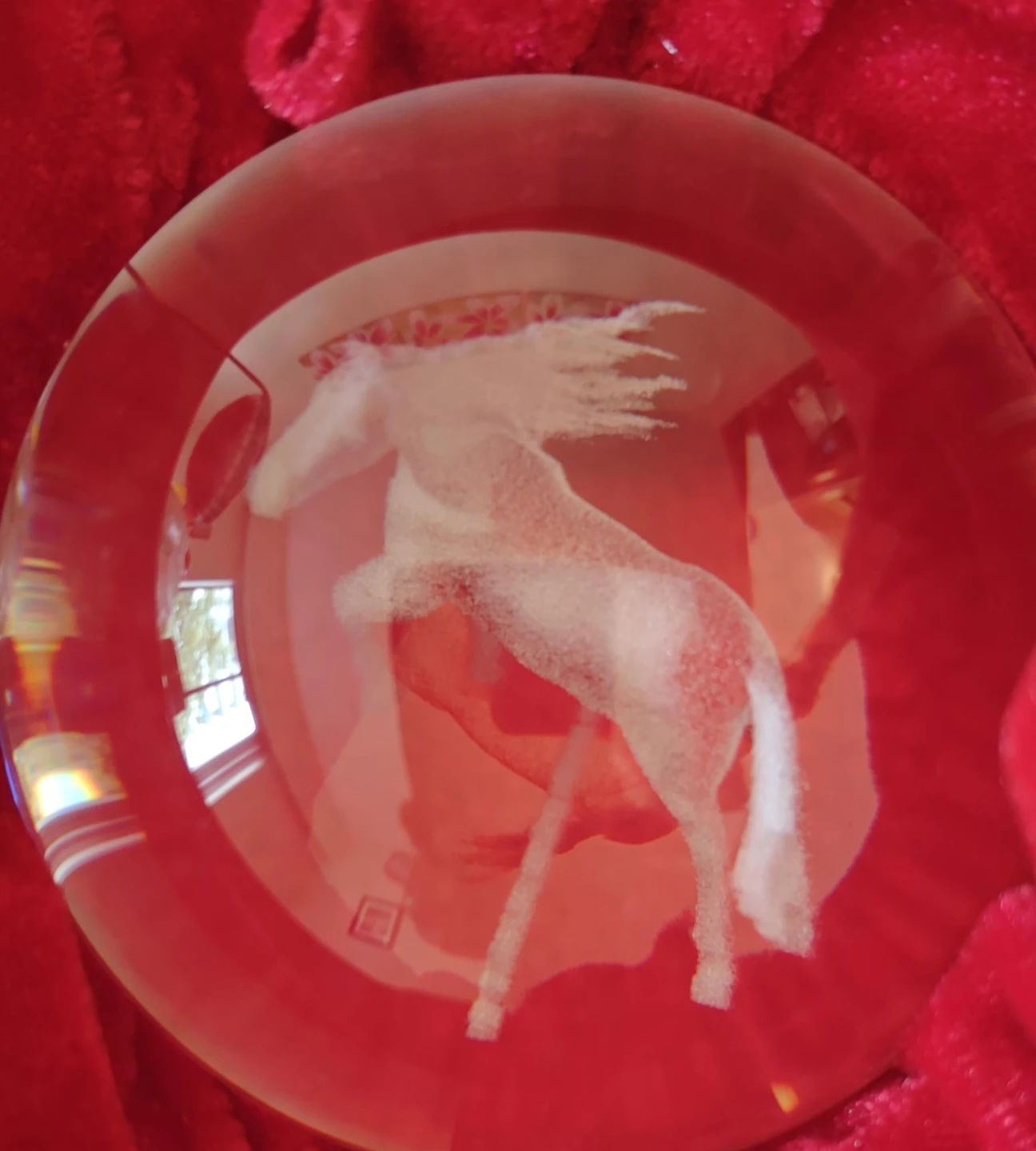 Crystal Horse Paperweight with Red Box - photo 2