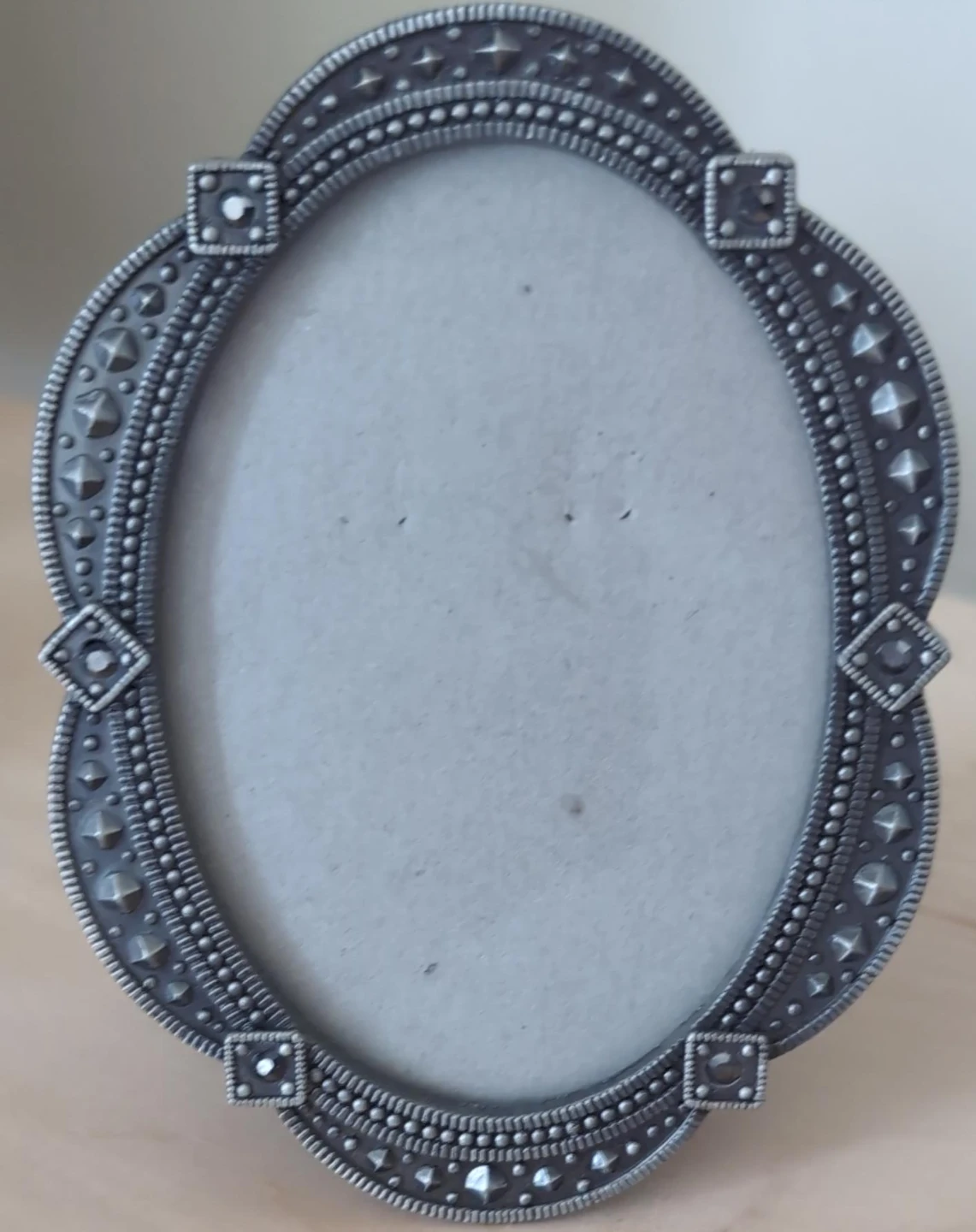 Oval Photo Frame