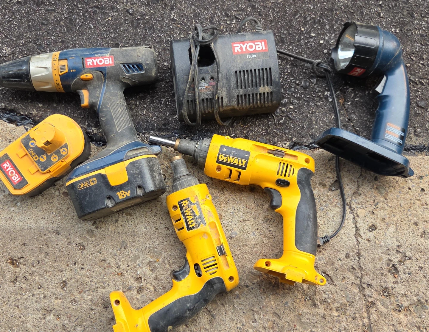 Ryobi & DeWalt Power Tool Lot for parts