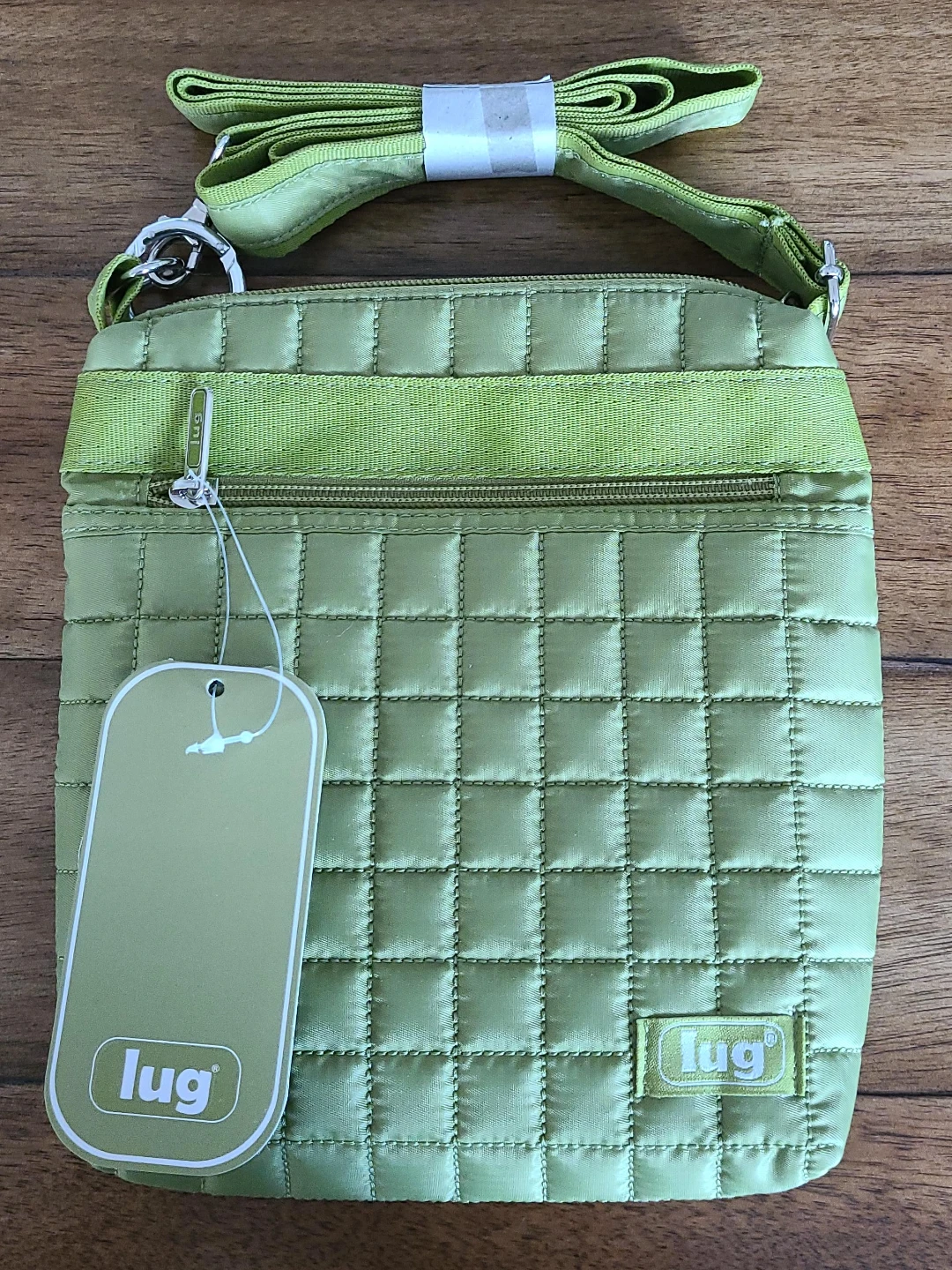 Lug Skipper Shoulder Pouch - Light Green