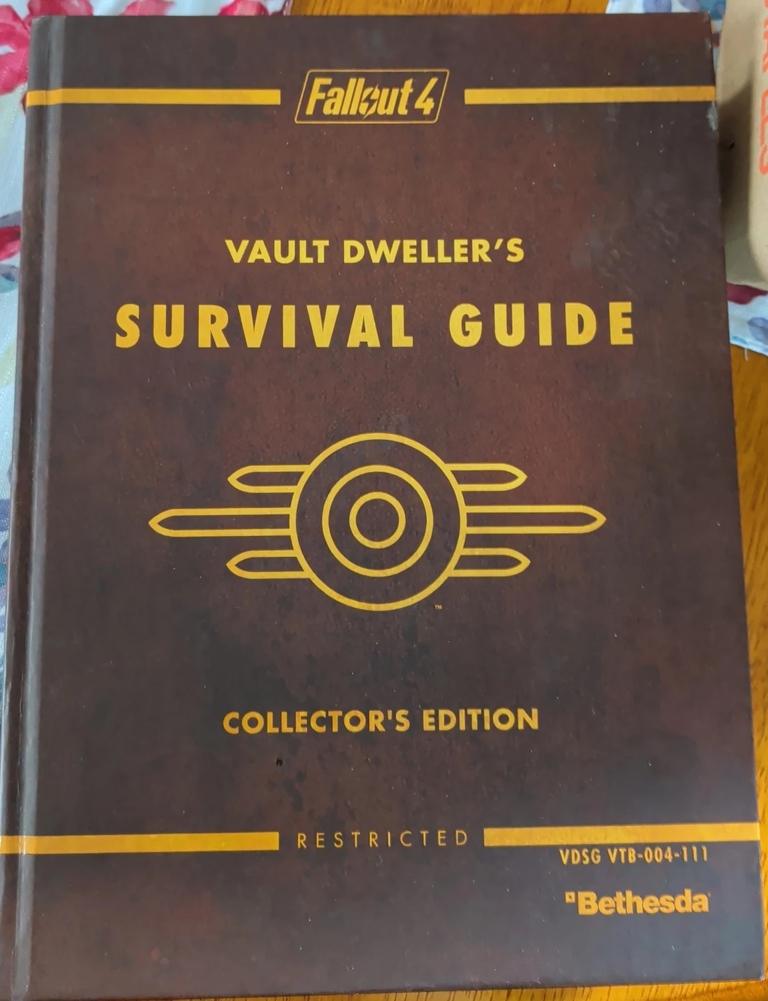 Fallout 4 Vault Dweller's Survival Guide Collector's Edition