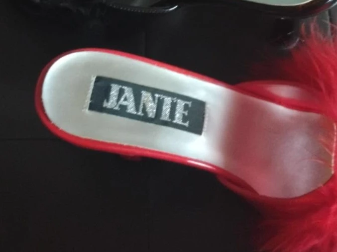 JANTE Red Feathers Heeled Sandals