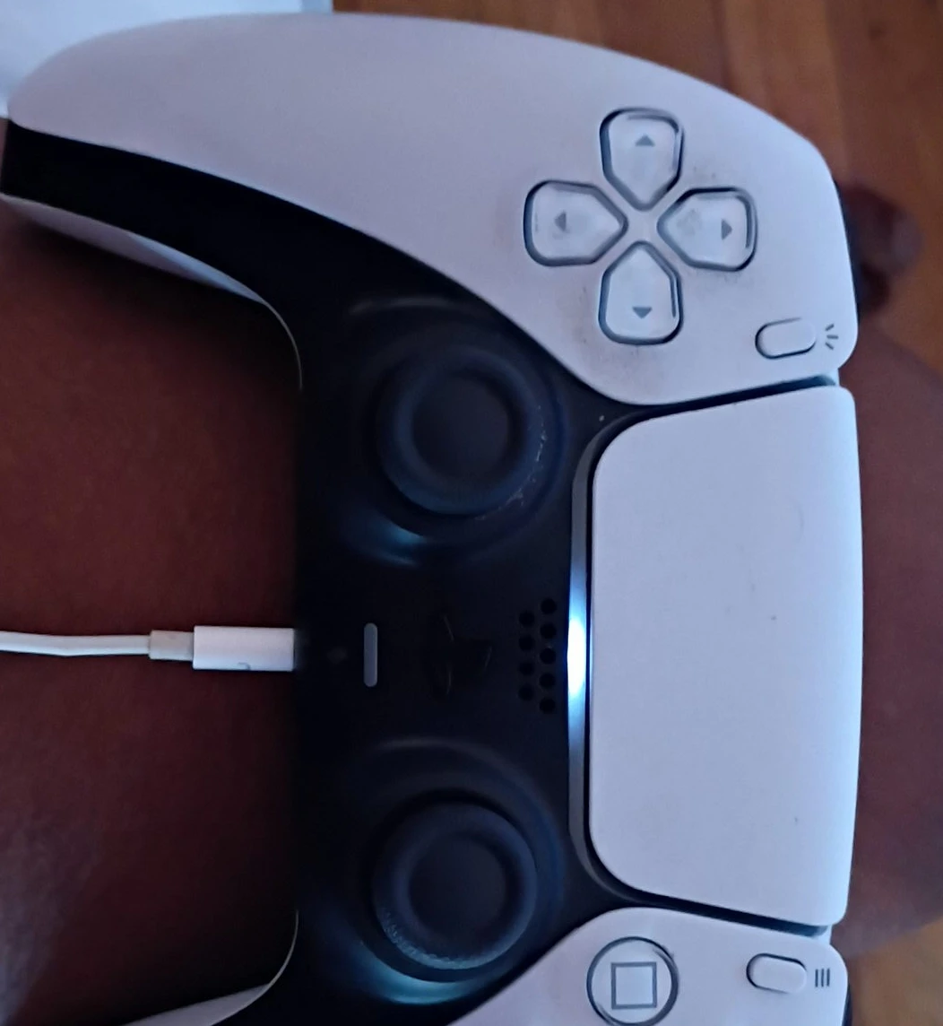 Sony PlayStation 5 DualSense Wireless Controller - photo 3