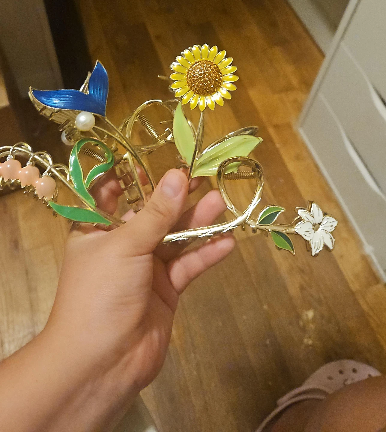 Gold Flower Hair Claw Clip