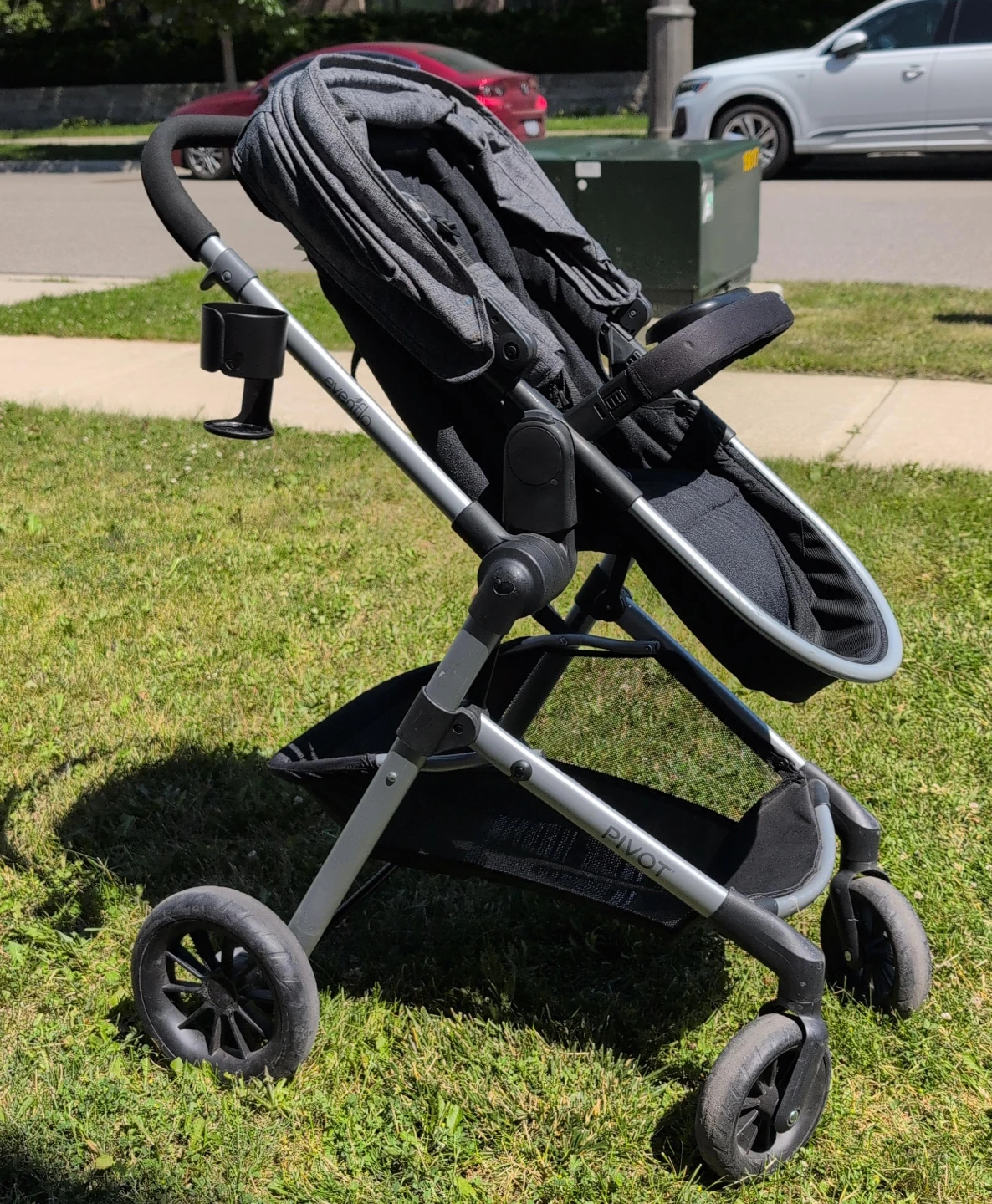 Evenflo Pivot Stroller