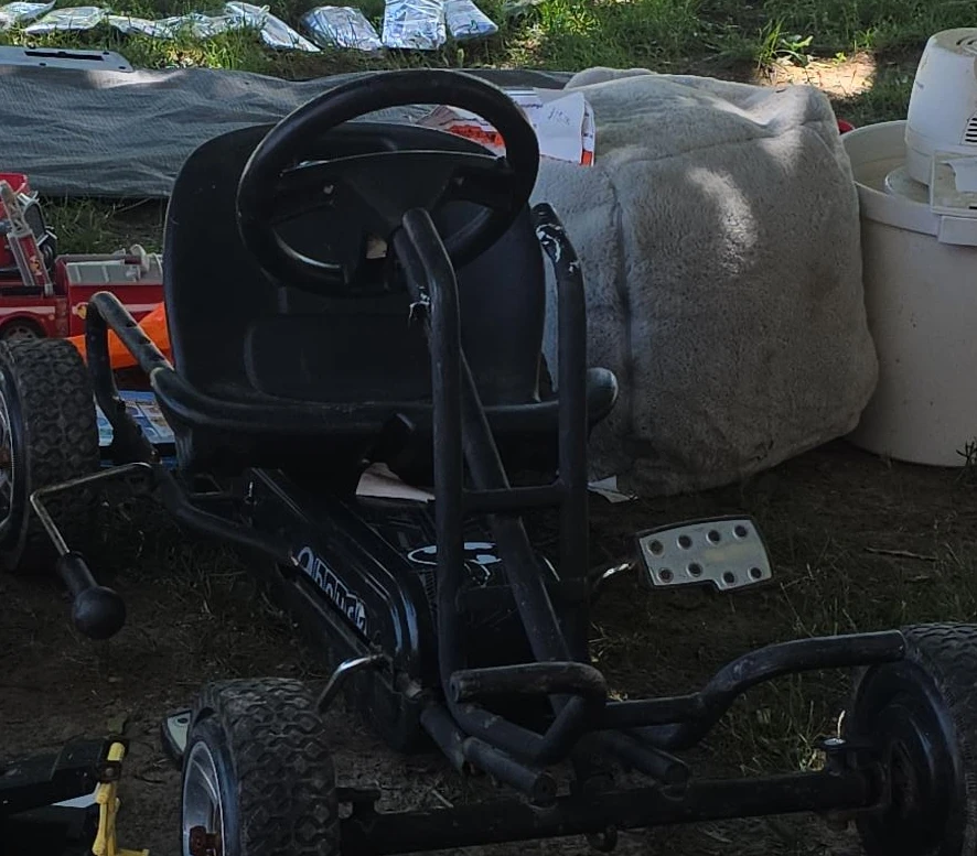 Black Pedal Go Kart