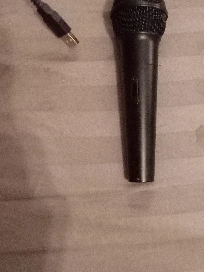 Black USB Microphone with Cable