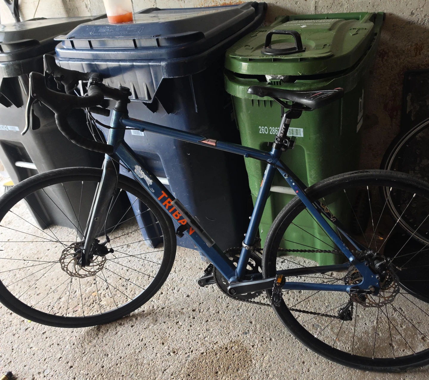 Triban Road Bike
