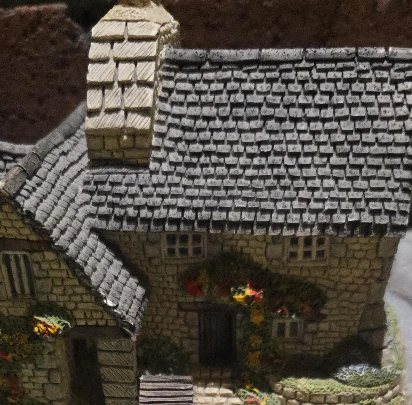 Miniature Cottage Decor