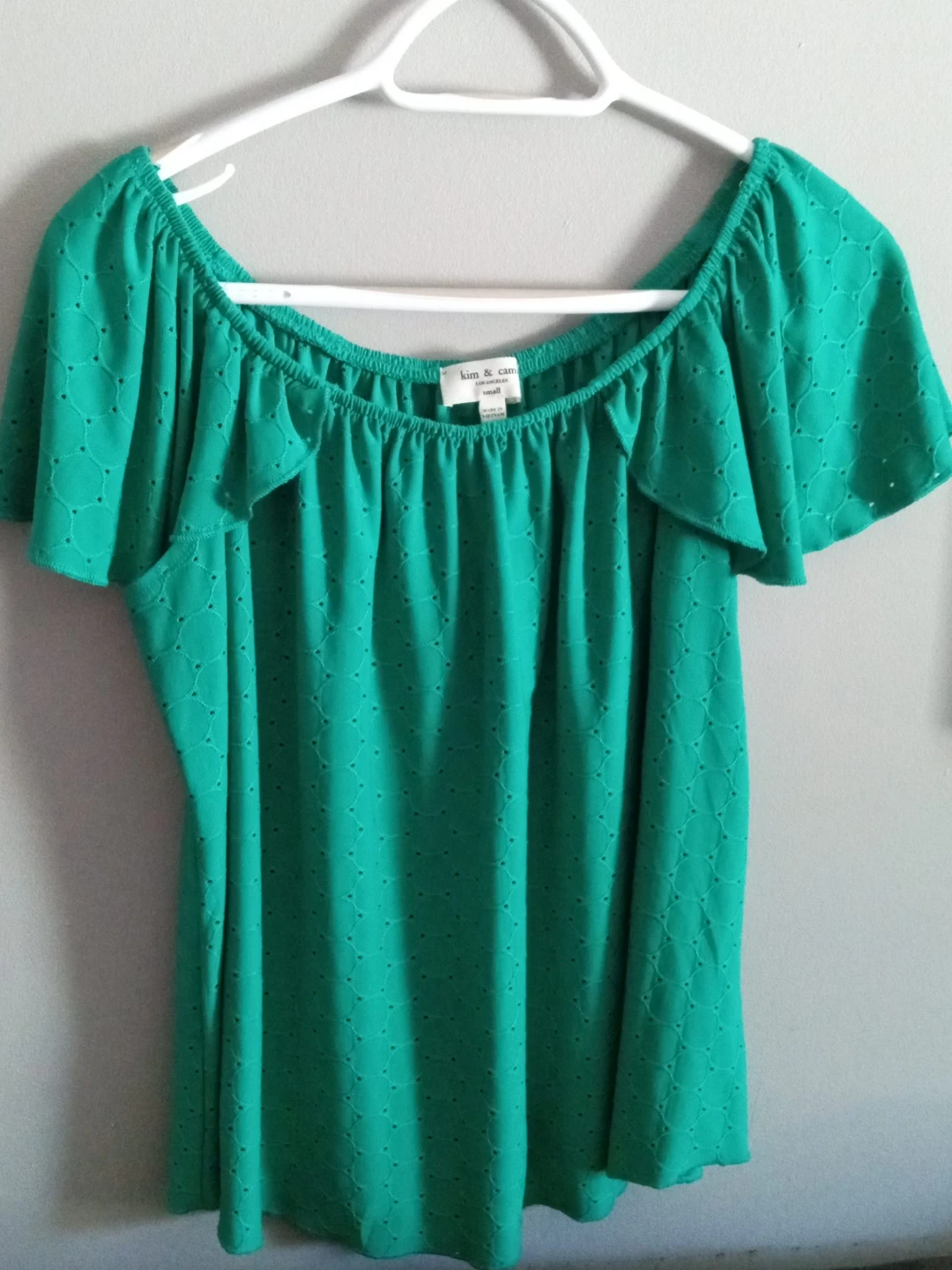 Kim & Camo Off-the-Shoulder Eyelet Top - Small