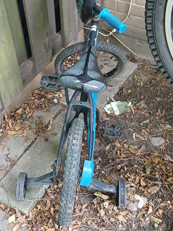 Kids Training Bike with Stabilizers