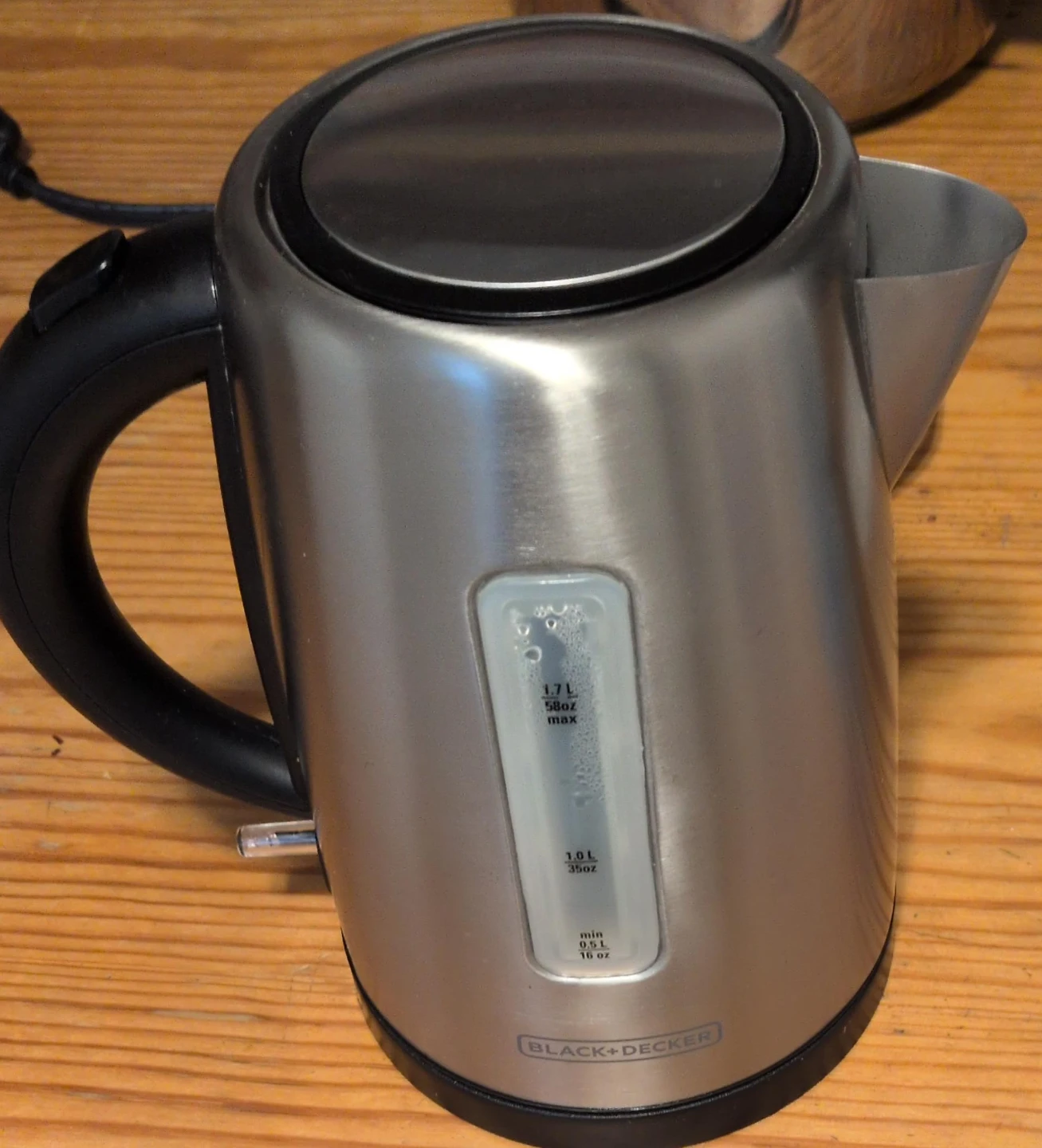 BLACK+DECKER Stainless Steel Electric Kettle 1.7L