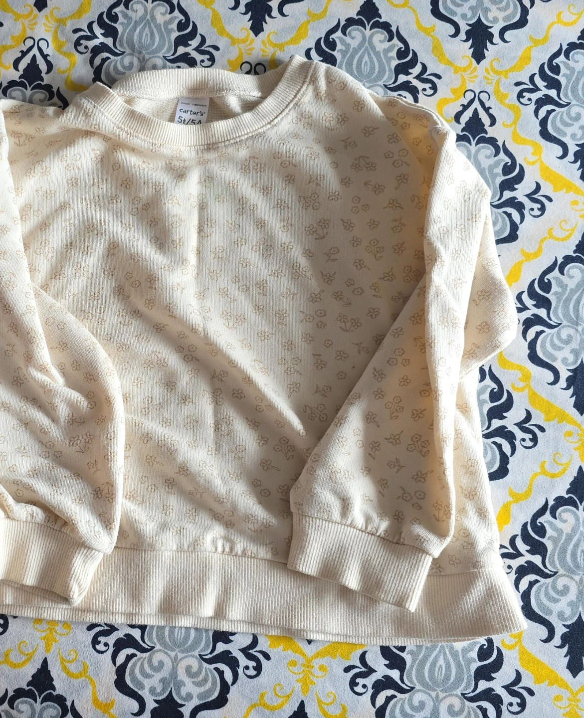 Carter's Floral Sweatshirt Size 5T