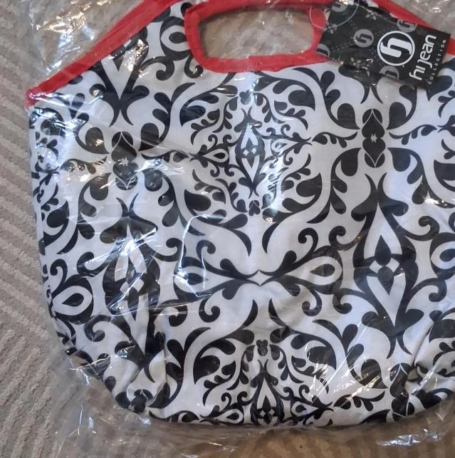 HiJean Collection Tote Bag - Black/White Damask