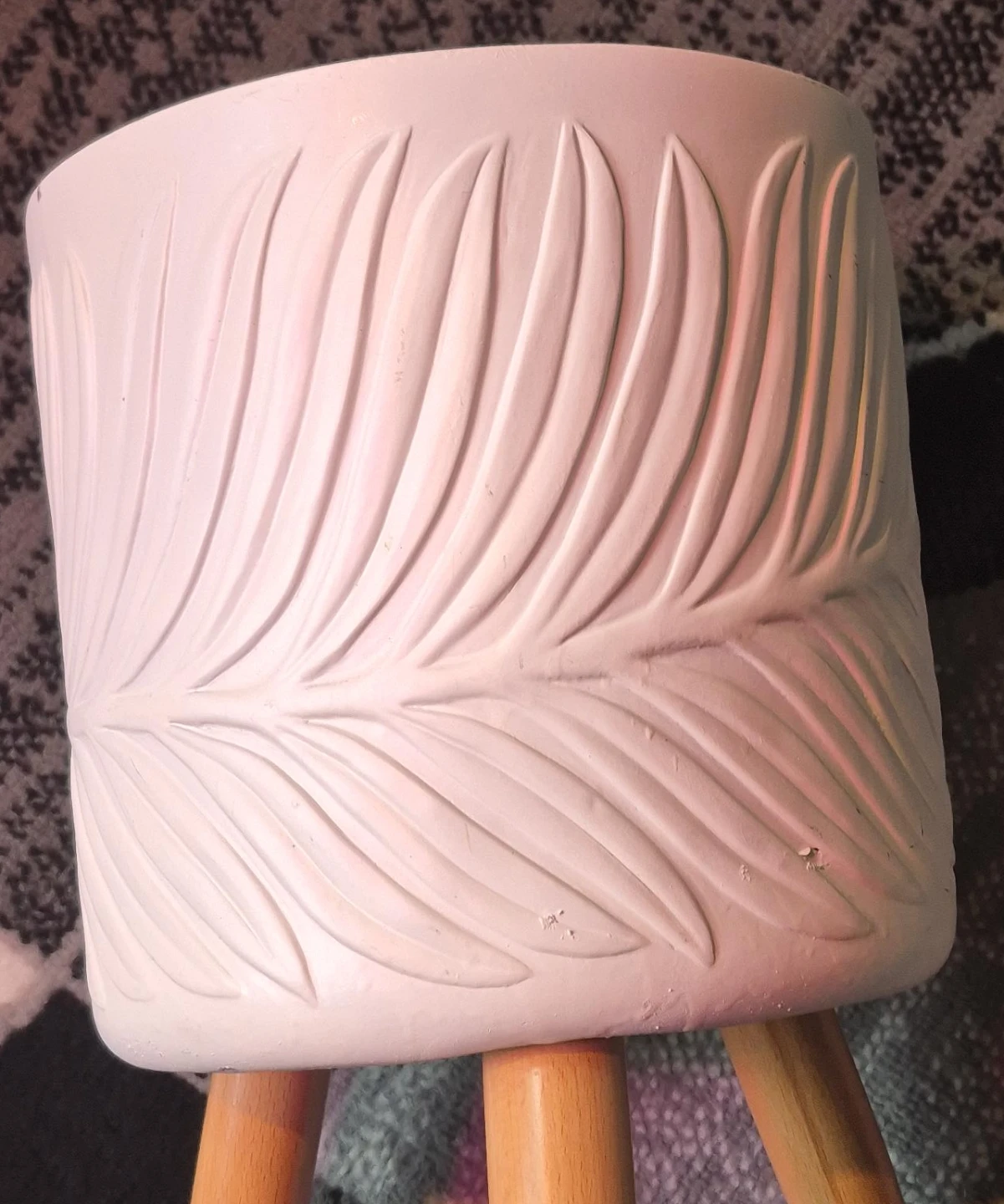 White Textured Plant Pot with Wooden Legs