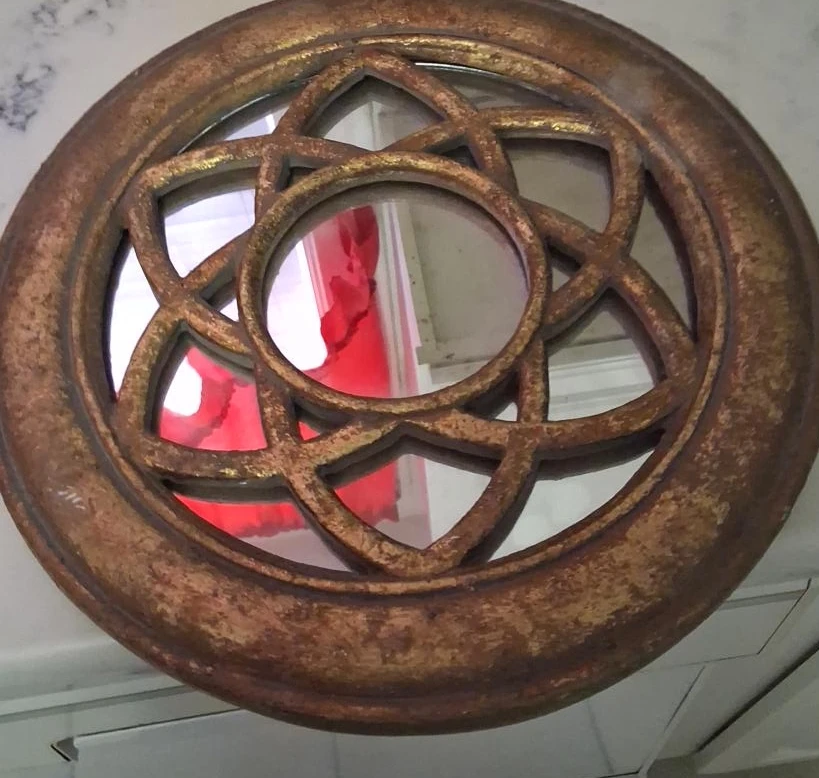 Round Decorative Mirror with Ornate Gold Frame