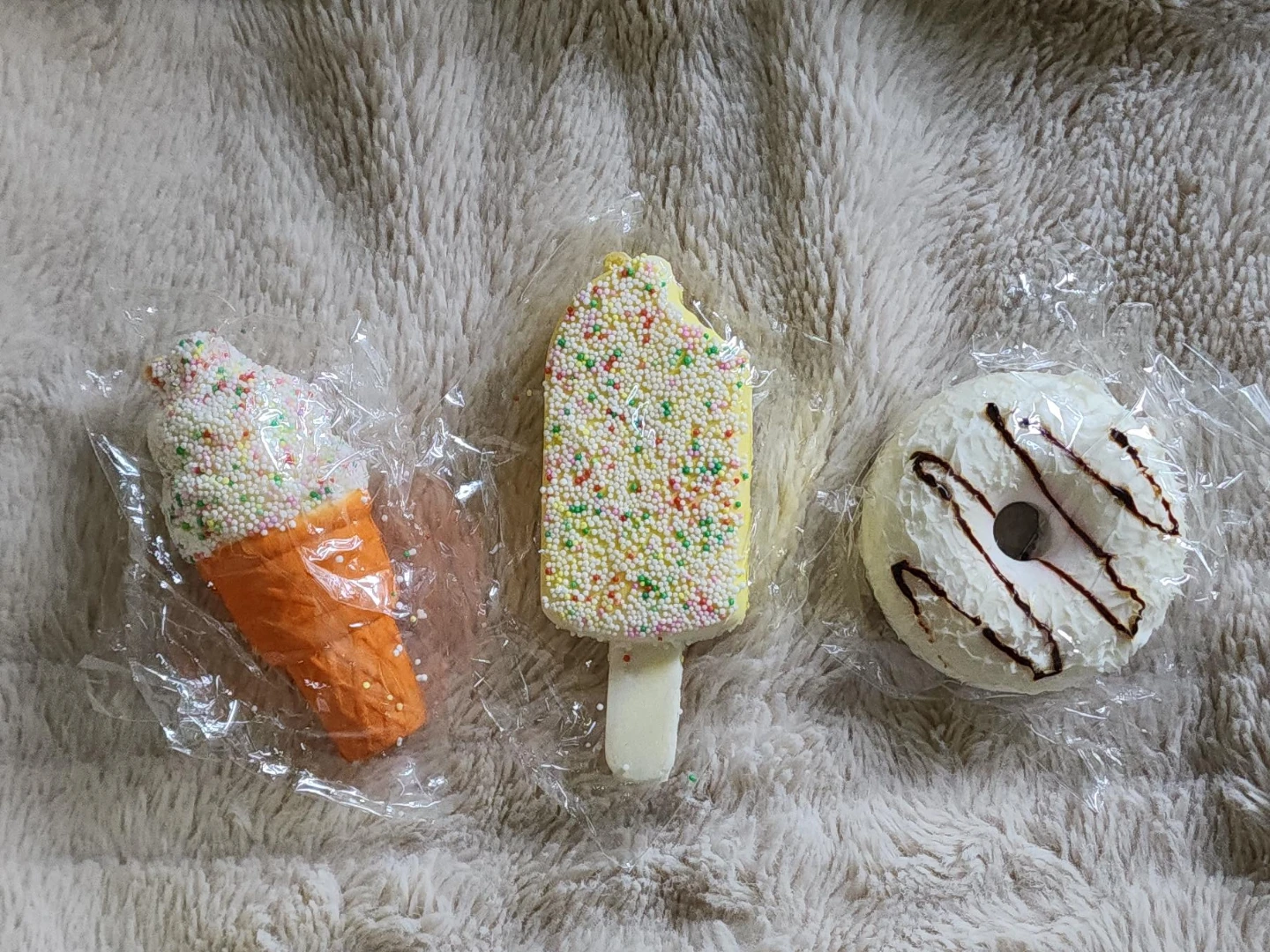 Slow rise desert squishy Keychain toys.