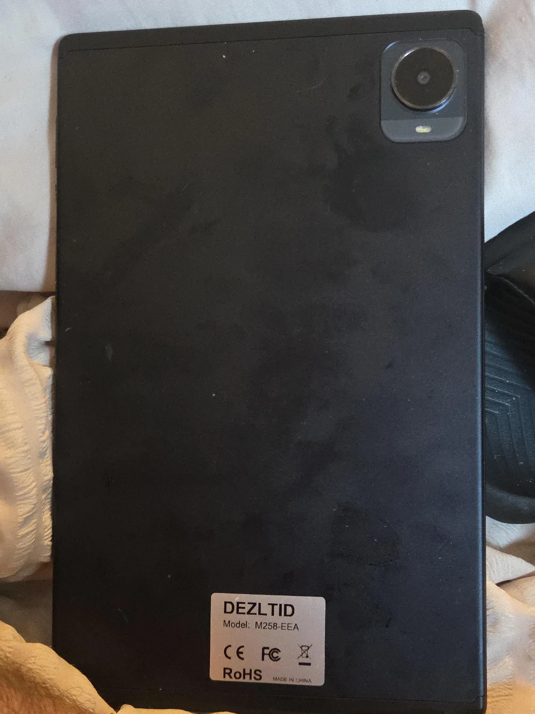 DEZLTID Tablet M258-EEA with Case, Keyboard & Mouse