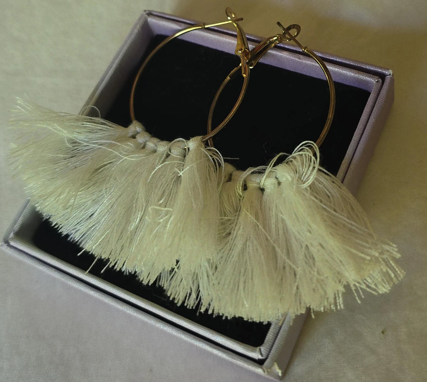 White Tassel Hoop Earrings with Box - photo 2