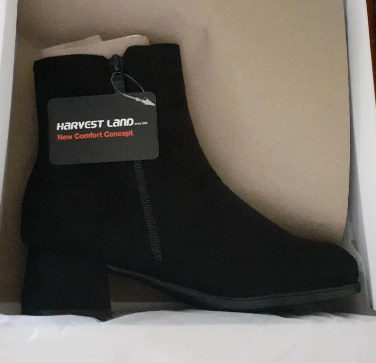 Harvest Land Black Ankle Boots