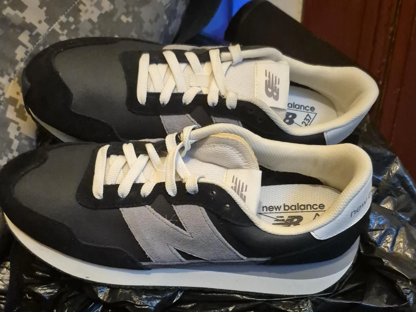 New Balance 237 Sneakers