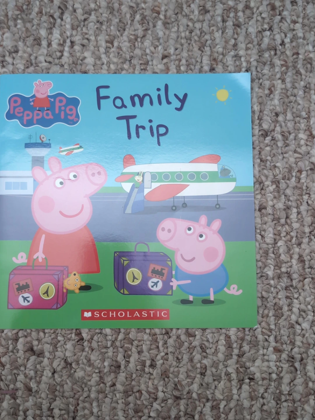 Peppa Pig Family Trip Book