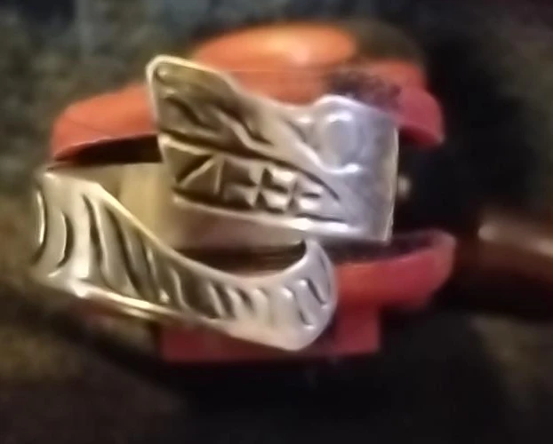 925 Sterling Silver Native Carved Animal Wrap Ring - photo 2