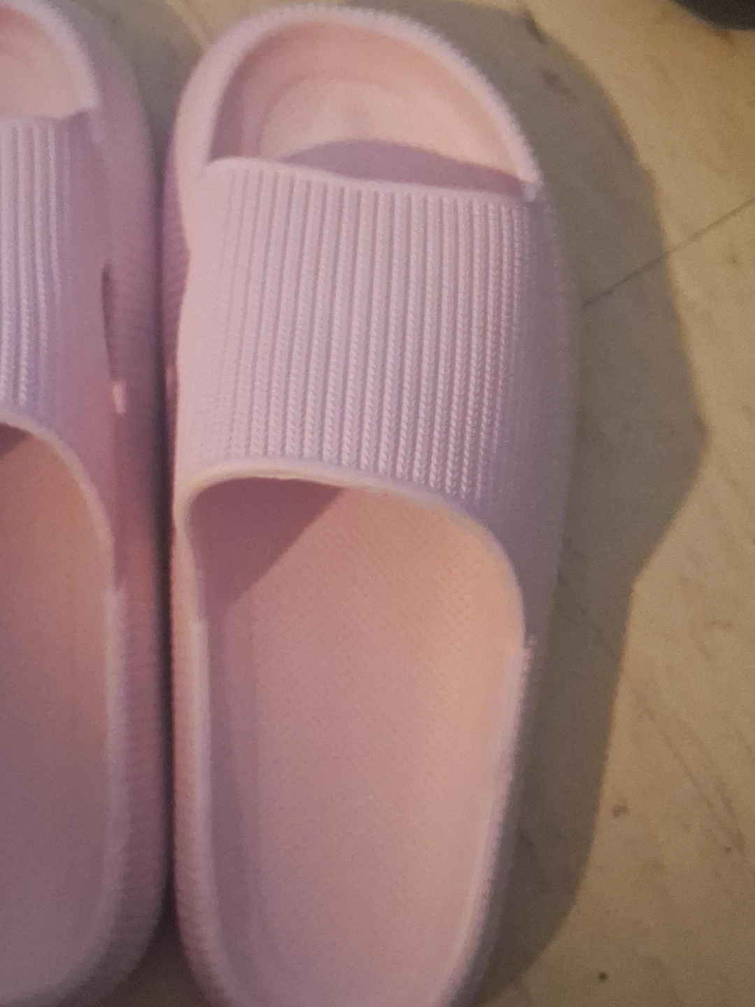 Light Pink Slides Size 8
