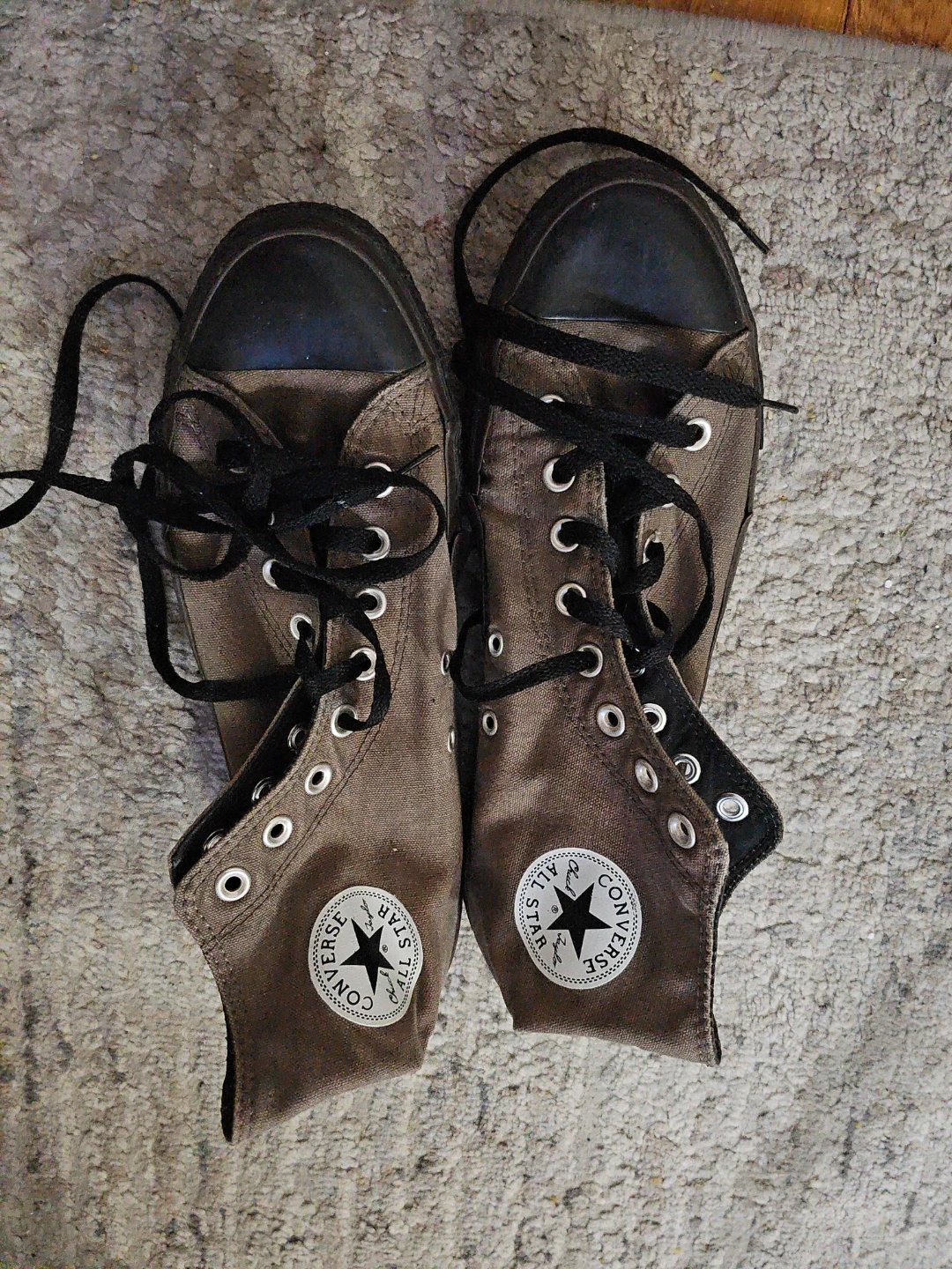 Converse Chuck Taylor All Star High Top Sneakers