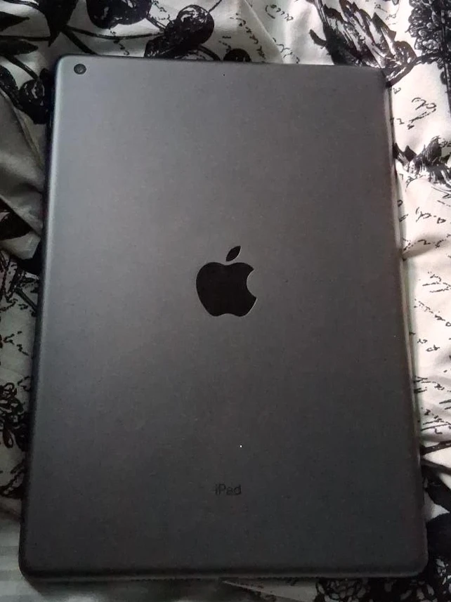 Apple iPad 9th gen Tablet