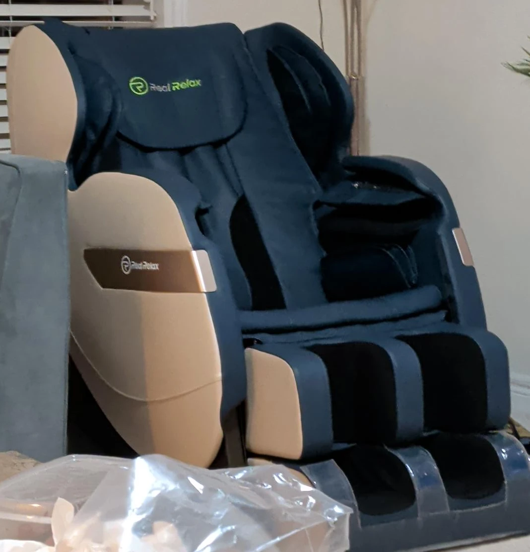 Real Relax Massage Chair