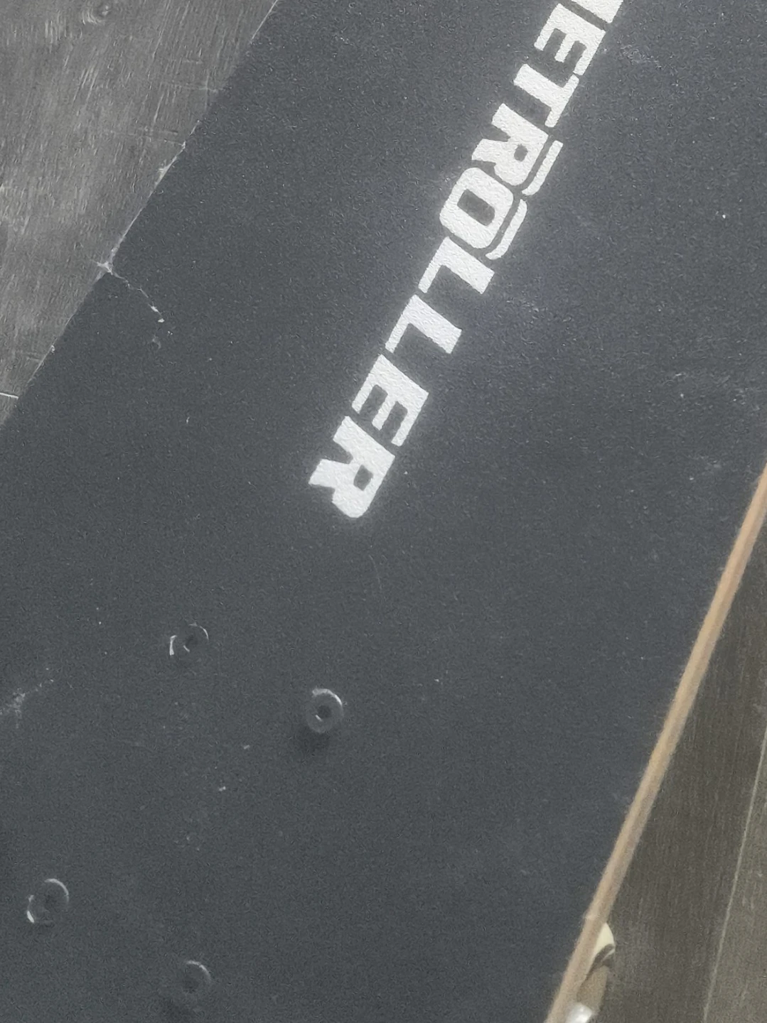 METROLLER Skateboard - Blue Geometric Design