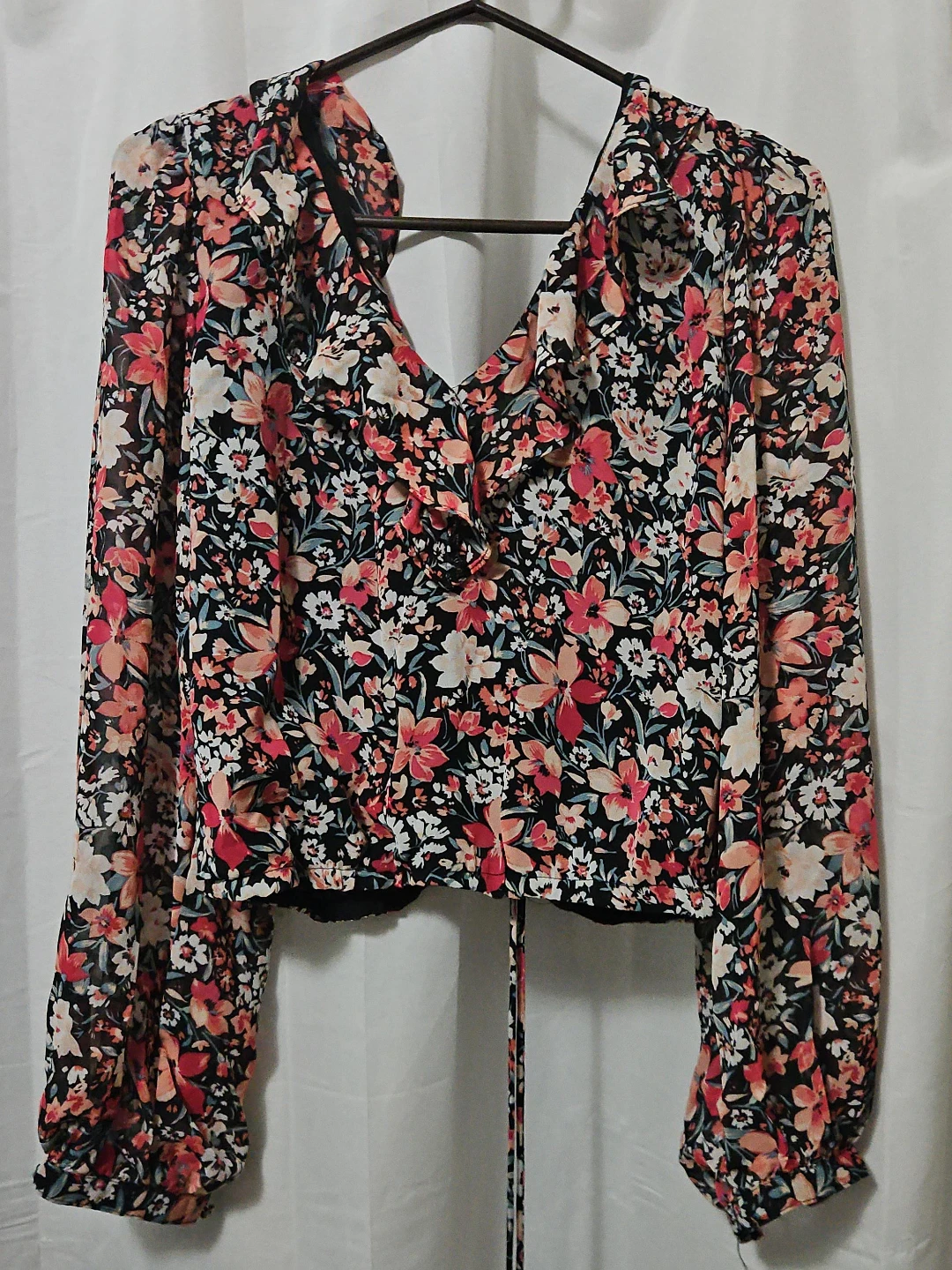 G/L DYNAMITE Floral Print Ruffle V-Neck Top