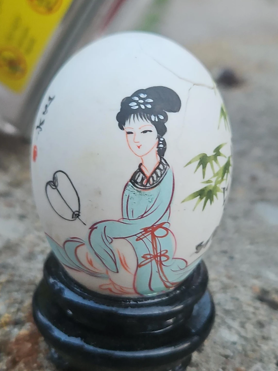 Decorative Painted Egg with Geisha