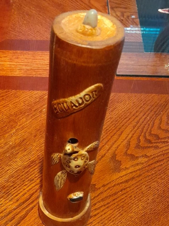 Wooden Ecuador Souvenir Turtle Trinket Holder